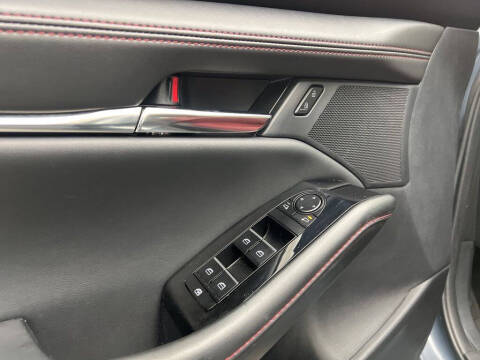 2025 Mazda Mazda3 Sedan 2.5 S Carbon Edition