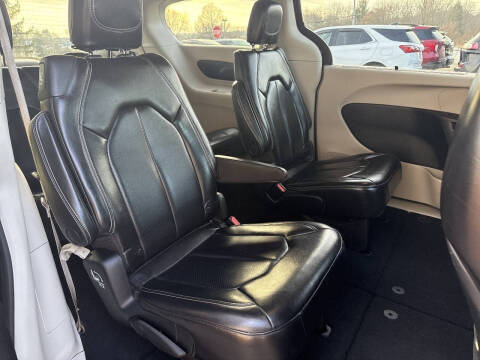 2020 Chrysler Voyager LXi