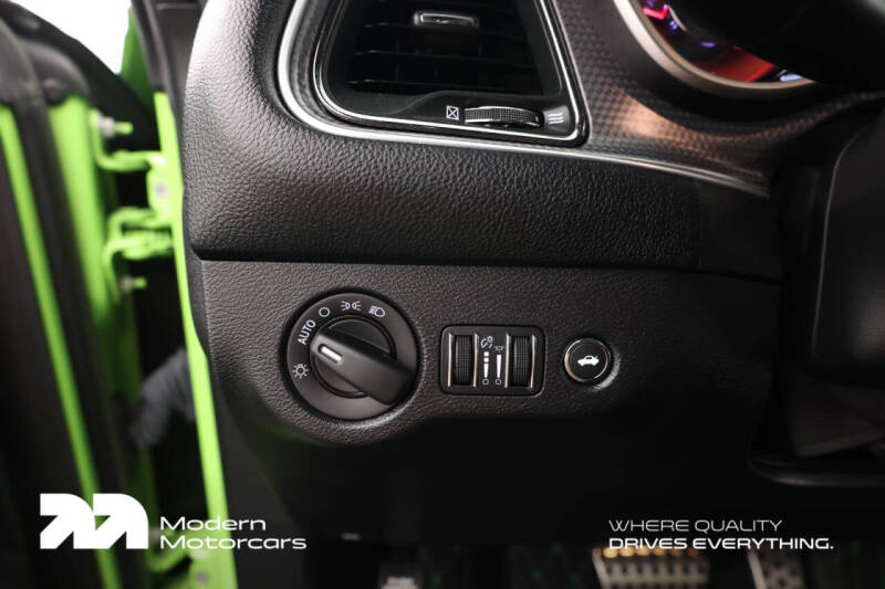 2015 Dodge Challenger SRT Hellcat