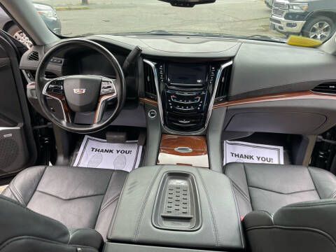 2015 Cadillac Escalade Luxury