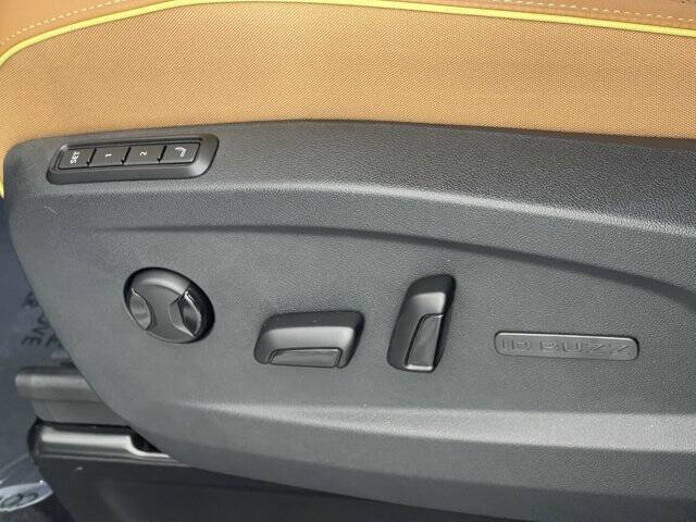 2025 Volkswagen ID. Buzz Pro S