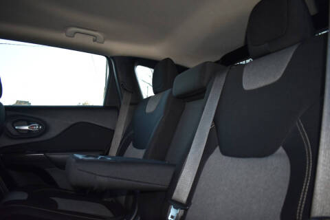 2014 Jeep Cherokee Sport