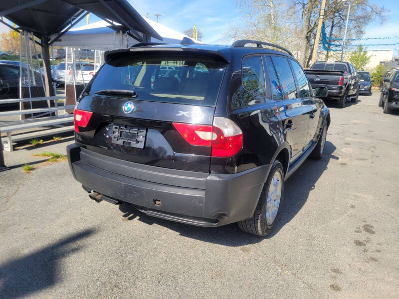 2004 BMW X3 2.5i