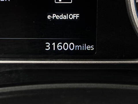 2022 Nissan LEAF SL PLUS