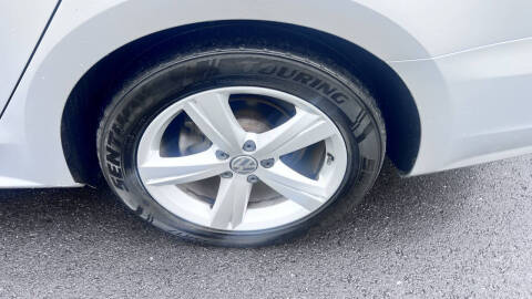 2015 Volkswagen Passat 1.8T Limited Edition