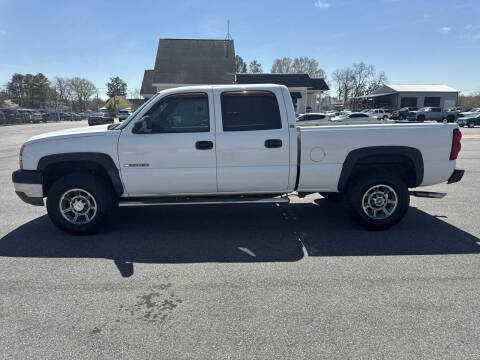 2005 Chevrolet Silverado 2500HD for sale at Beckham's Used Cars in Milledgeville GA