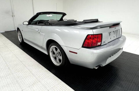 2002 Ford Mustang GT Deluxe