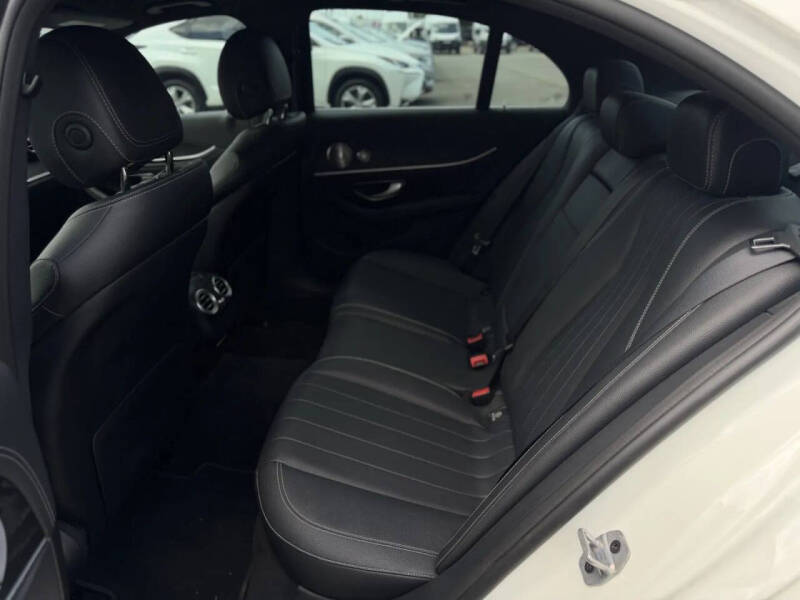 2019 Mercedes-Benz E-Class E 300