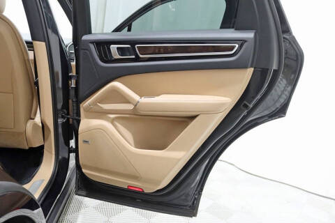 2019 Porsche Cayenne S