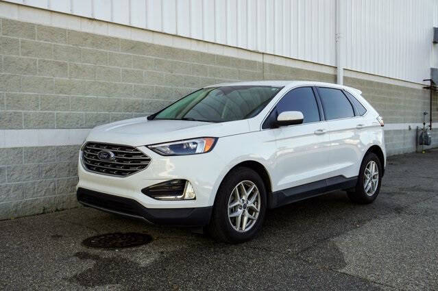 Used 2022 Ford Edge SEL with VIN 2FMPK4J98NBA63930 for sale in Plainwell, MI