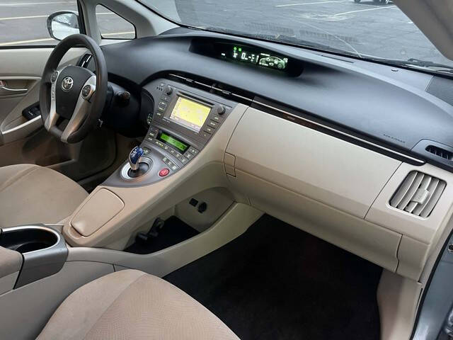 2014 Toyota Prius Five