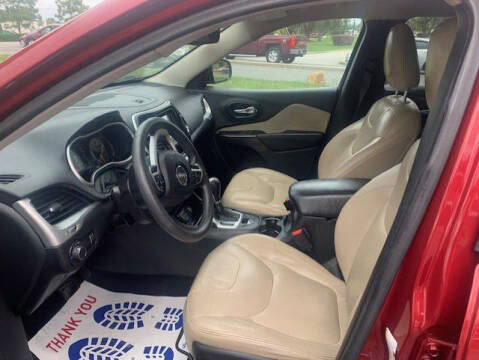 2016 Jeep Cherokee Sport