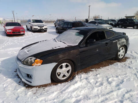 2004 Hyundai Tiburon for sale at PYRAMID MOTORS - Fountain Lot in Fountain CO