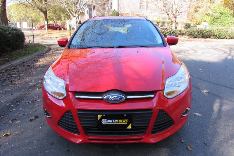 2012 Ford Focus SE photo 9