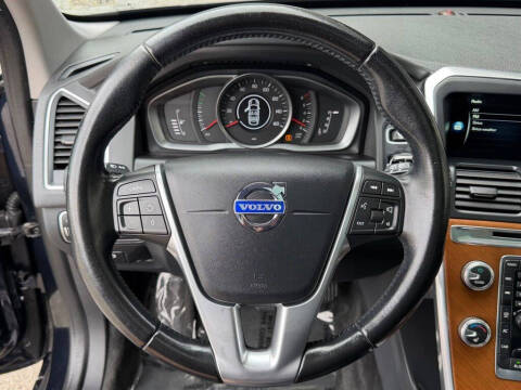 2017 Volvo XC60 T5 Inscription
