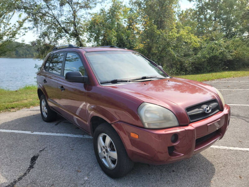 2005 Hyundai Tucson for sale at Meramec Auto Sales in Valley Park MO