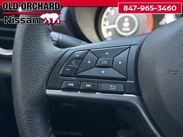 2023 Nissan Versa SR