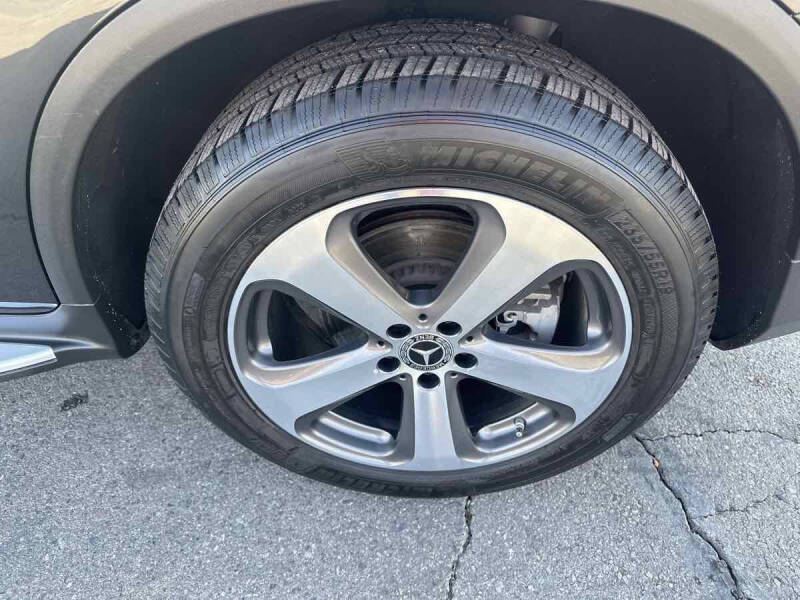 2021 Mercedes-Benz GLC GLC 300 4MATIC