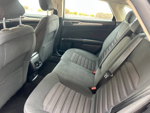 2019 Ford Fusion Hybrid SE