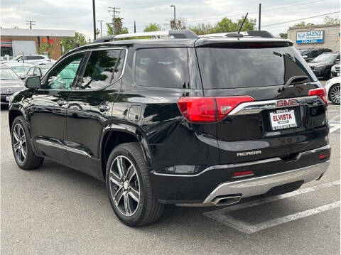2017 GMC Acadia Denali