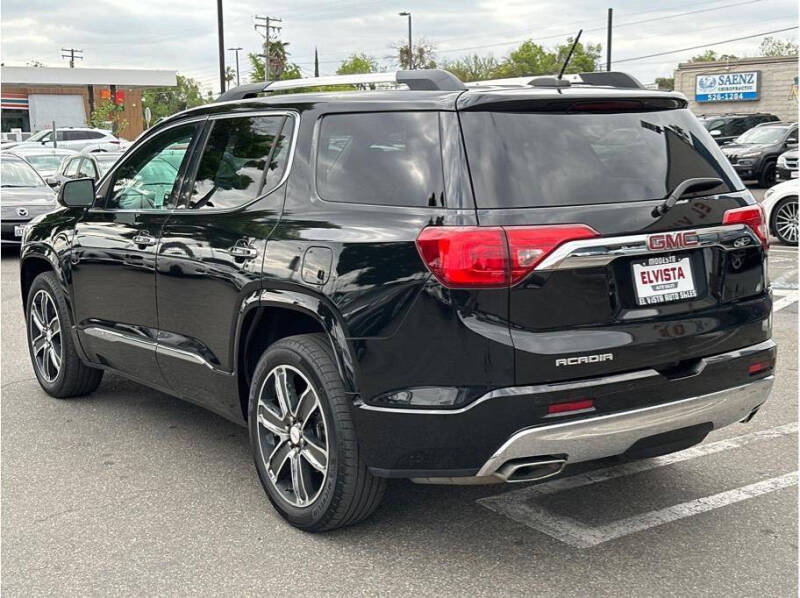 2017 GMC Acadia Denali