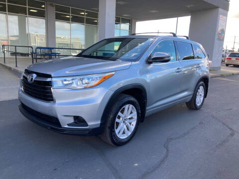 2016 Toyota Highlander for sale at Vision Auto Sales in Sacramento CA