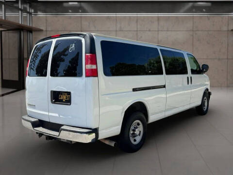 2017 Chevrolet Express LT 3500