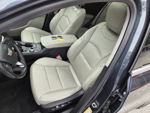 2019 Cadillac XT4 Premium Luxury