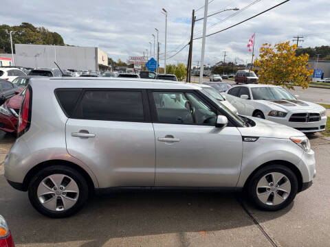 2017 Kia Soul +