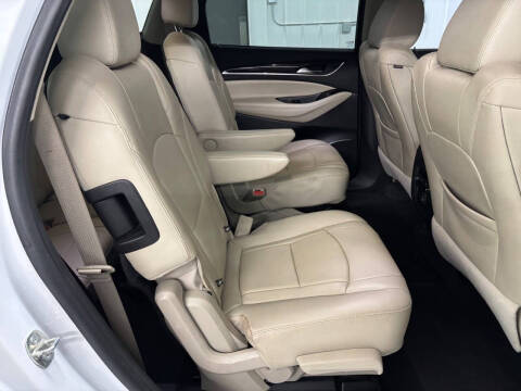 2020 Buick Enclave Essence