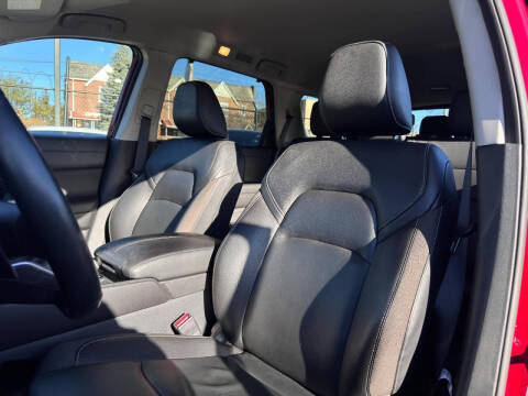 2023 Nissan Pathfinder SL