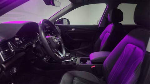 2023 Audi Q5 quattro Premium 40 TFSI