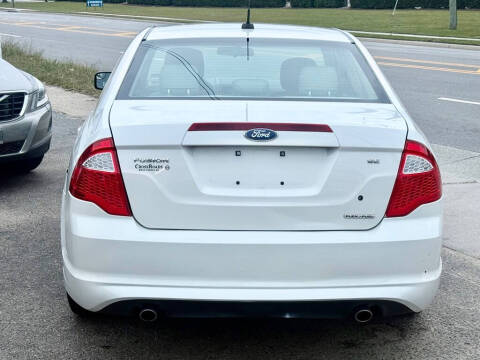2012 Ford Fusion SE