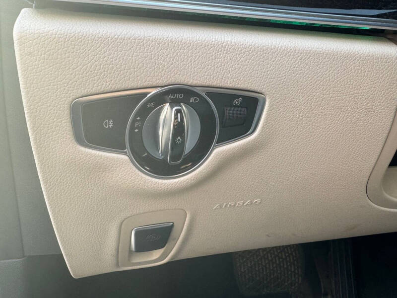 2017 Mercedes-Benz E-Class E 300 4MATIC