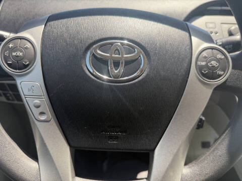 2013 Toyota Prius Three