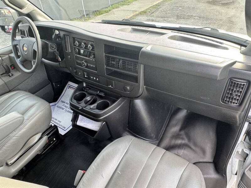 2018 Chevrolet Express LS 3500