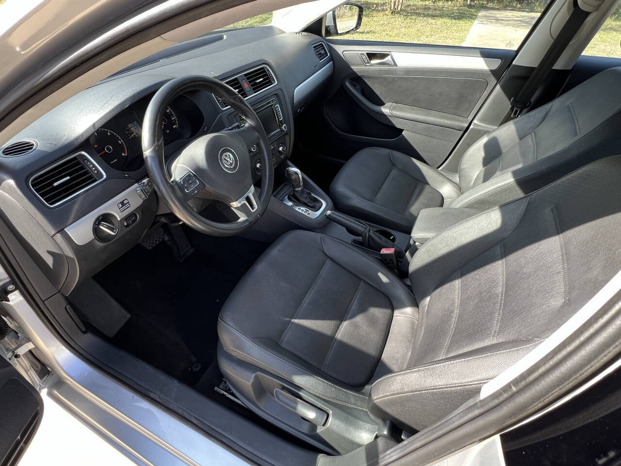 Used Car 2011 Volkswagen Jetta  Tdi 4dr Sedan 6a For Sale Under $10,000 In Austin, Texas