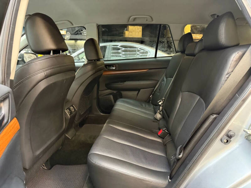 2013 Subaru Outback 2.5i Limited