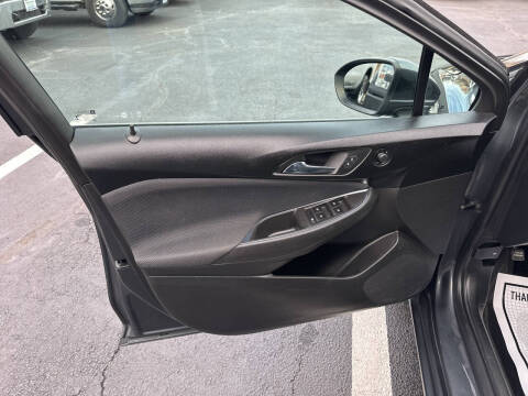 2017 Chevrolet Cruze LT Auto