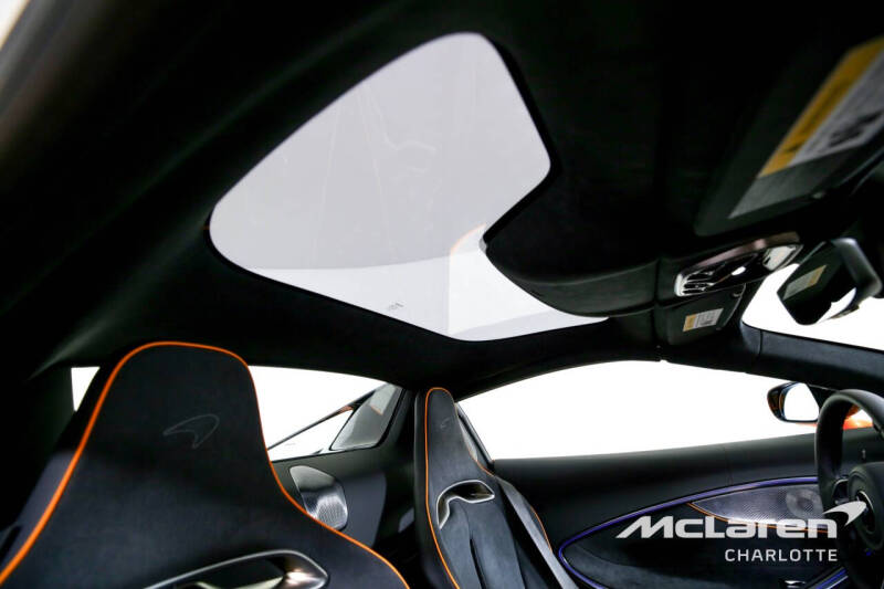 2025 McLaren Artura Spider