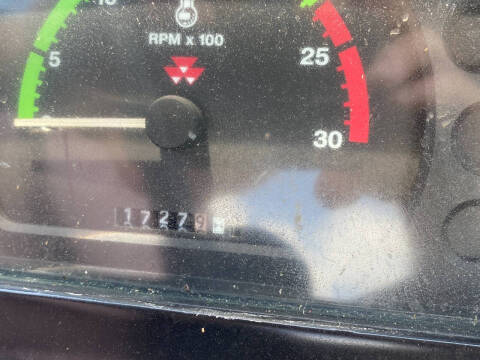 2010 Massey Ferguson 2605