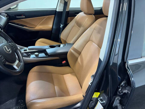 2019 Lexus IS 300