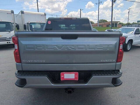 2025 Chevrolet Silverado 1500 Custom