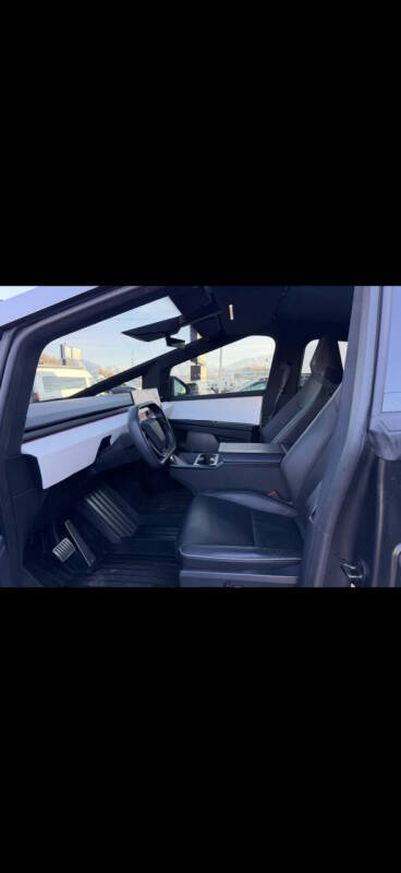 2024 Tesla Cybertruck