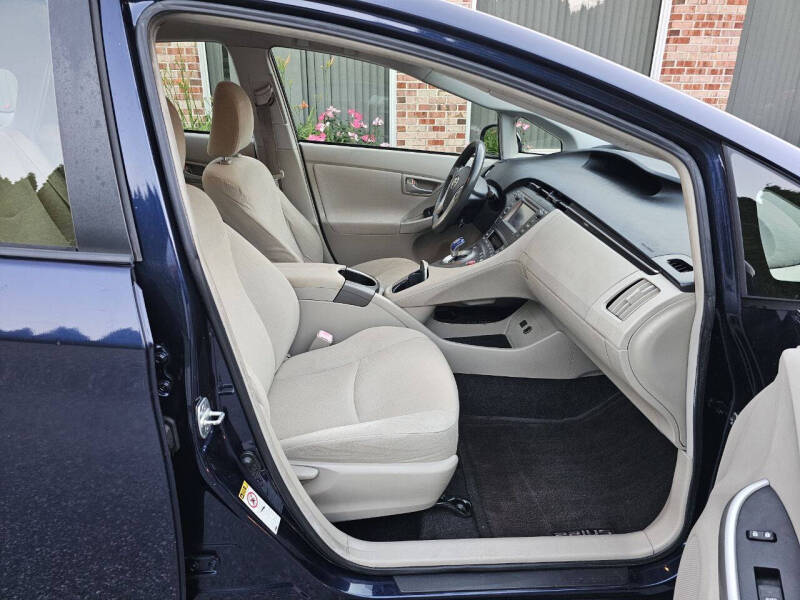 2013 Toyota Prius Two