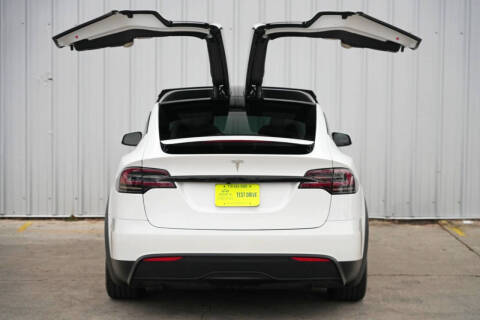2023 Tesla Model X Standard Range