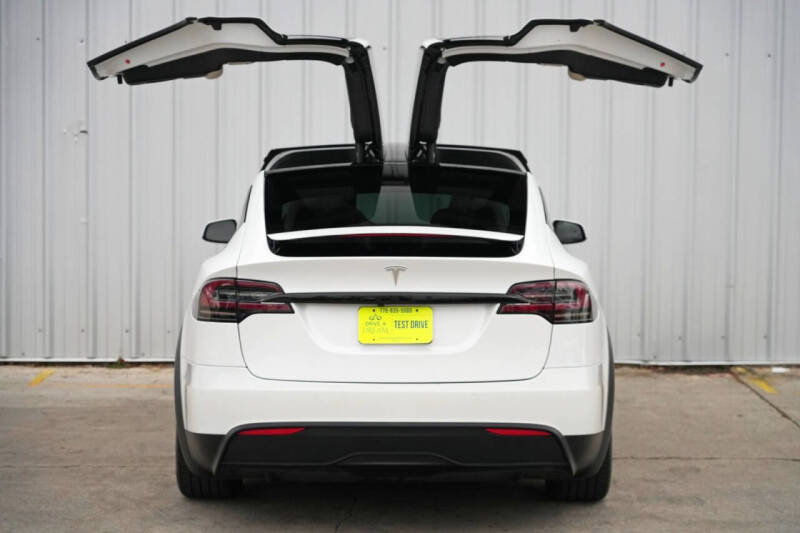 2023 Tesla Model X Standard Range