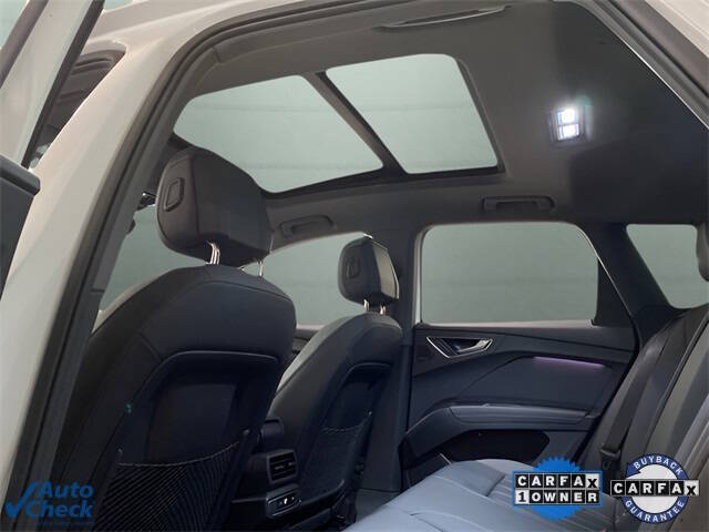 2024 Audi Q4 e-tron quattro Premium Plus 50