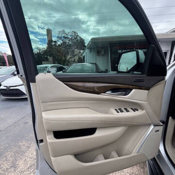 2019 Cadillac Escalade ESV Luxury