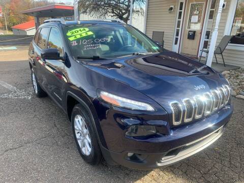 2014 Jeep Cherokee for sale at G & G Auto Sales in Steubenville OH